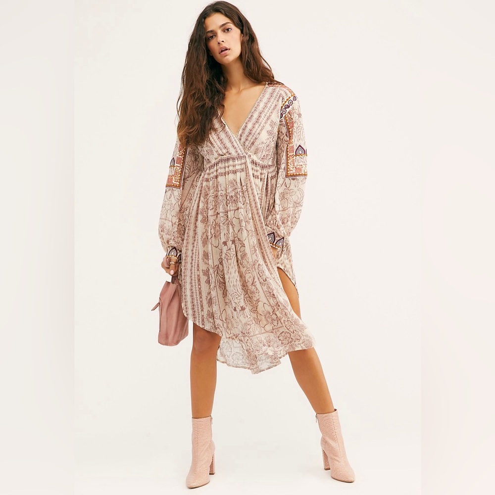Free People City Limits Tunic. Floral, Embroidery, & Beaded. Size Small